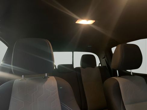 Used 2023 Toyota Tacoma TRD Off-Road image 17