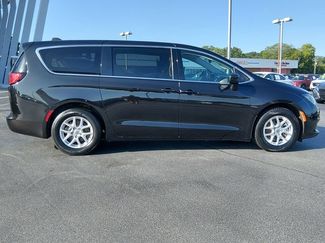 Used 2023 Chrysler Voyager LX FWD video 2