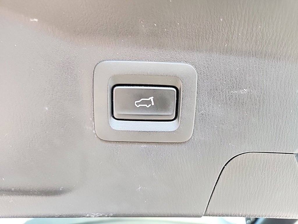 Used 2018 MAZDA CX-9 Touring AWD/4WD image 8
