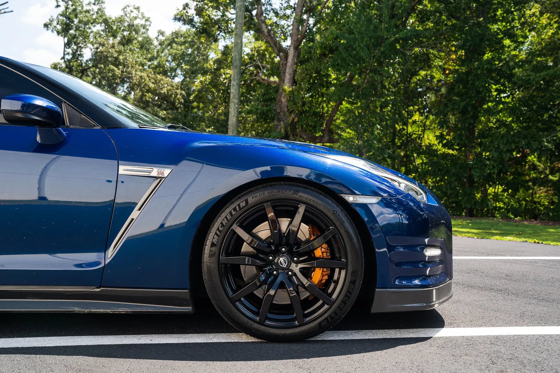 Used 2013 Nissan GT-R Premium AWD/4WD image 12