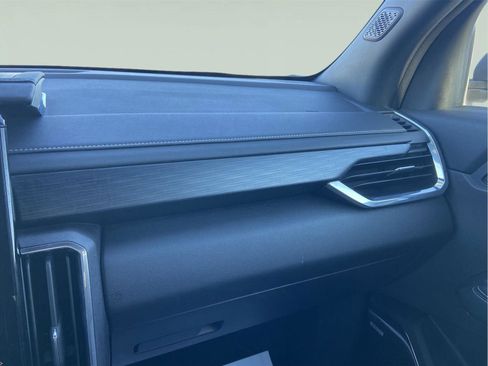 Used 2025 GMC Acadia Elevation image 69