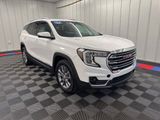 Used 2024 GMC Terrain SLT image 2