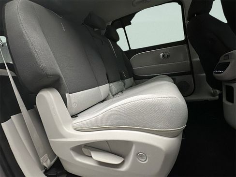 New 2026 Hyundai Ioniq 9 SE image 11