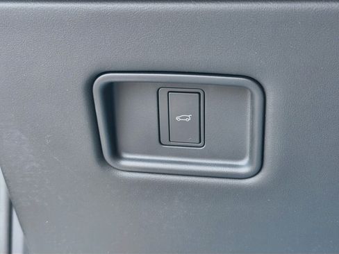 Used 2023 Land Rover Range Rover Sport SE AWD/4WD image 37