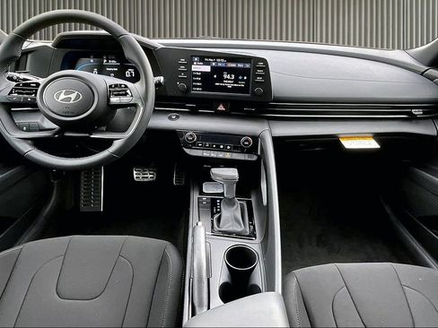 New 2026 Hyundai Elantra Sport FWD image 6