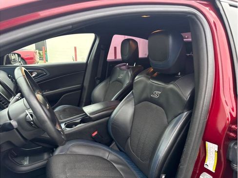 Used 2015 Chrysler 200 S w/ Navigation & Sound Group I image 12