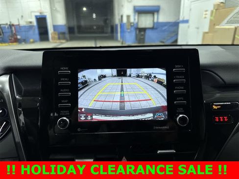 Used 2024 Toyota Camry SE image 25