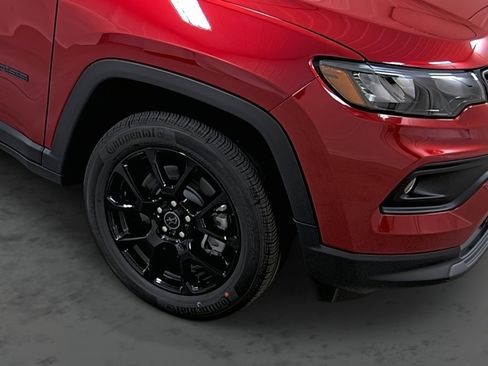New 2026 Jeep Compass Latitude image 14