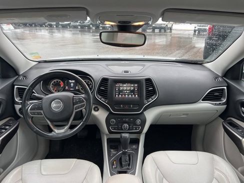 Used 2020 Jeep Cherokee Latitude Lux w/ Comfort/Convenience Group image 20