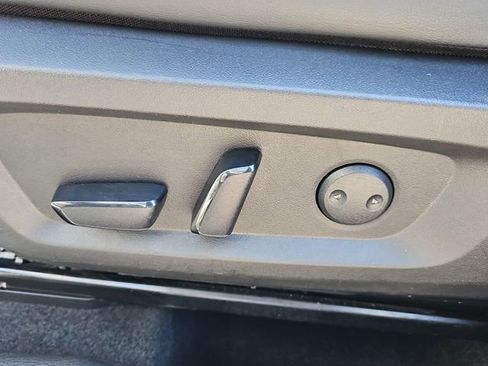 Used 2024 Mitsubishi Outlander SE image 12