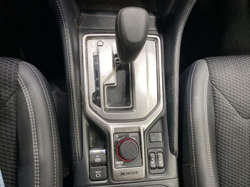 Used 2024 Subaru Forester Premium AWD/4WD image 19