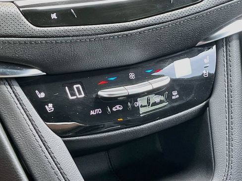 Used 2025 Cadillac XT5 Premium Luxury w/ LPO, Floor Liner Package AWD/4WD image 16