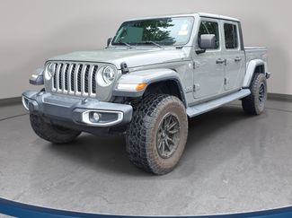 Used 2022 Jeep Gladiator Overland w/ Popular Equipment Package AWD/4WD video 1