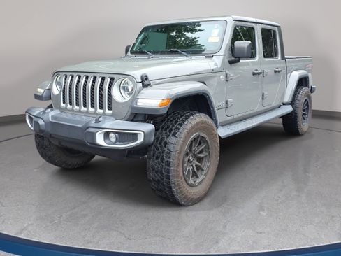 Used 2022 Jeep Gladiator Overland w/ Popular Equipment Package AWD/4WD image 1