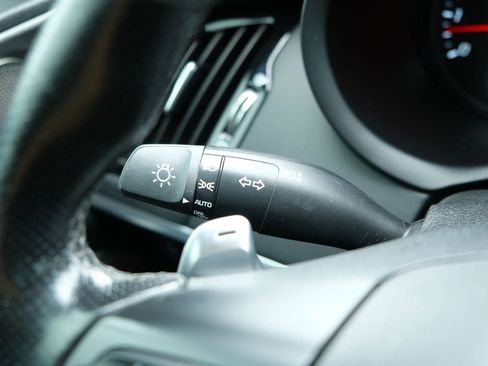 Used 2019 Kia Stinger GT1 image 42