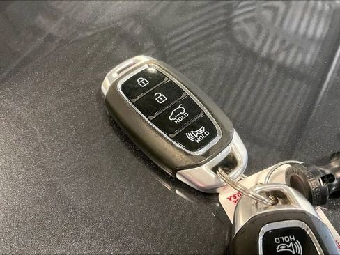 Used 2019 Hyundai Kona Ultimate AWD/4WD image 11