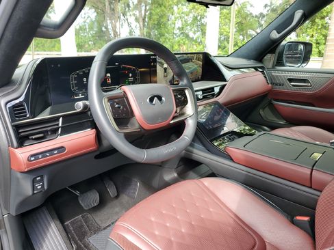 Used 2025 INFINITI QX80 Autograph w/ Premium Cargo Package image 21