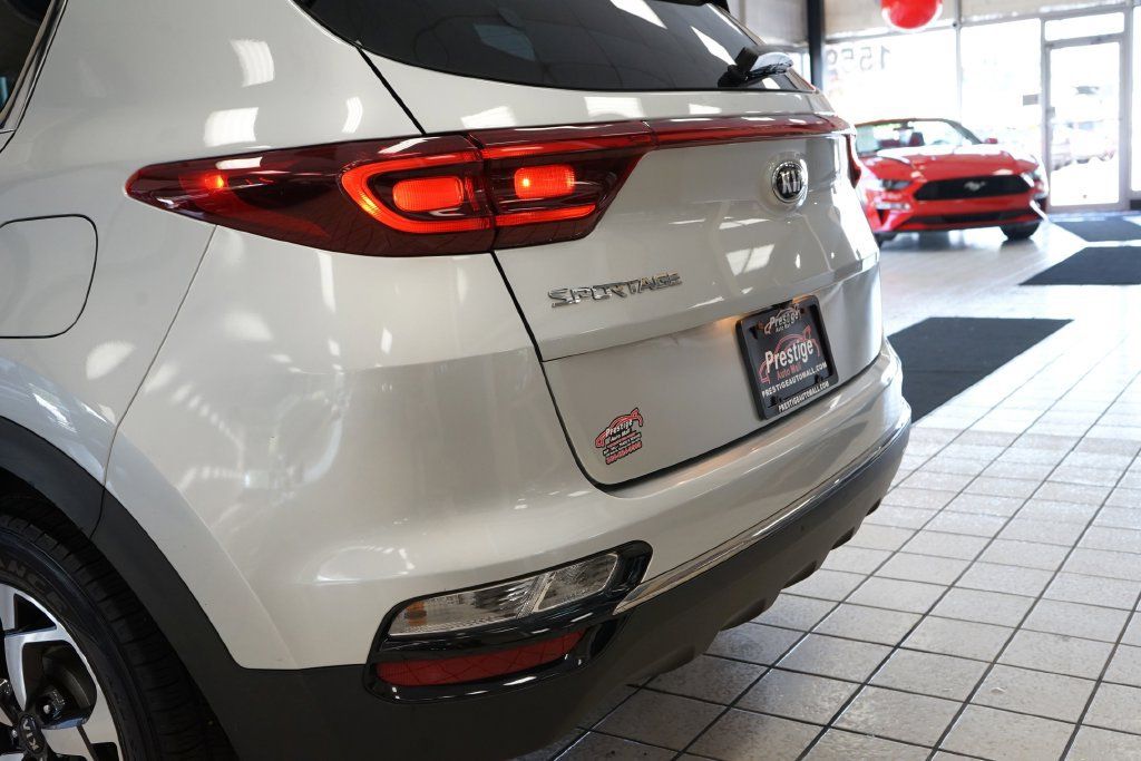 Used 2020 Kia Sportage LX FWD image 13