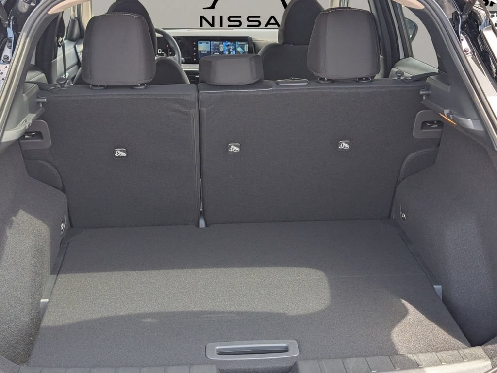 New 2026 Nissan Kicks SV w/ Cold Weather Package FWD image 12