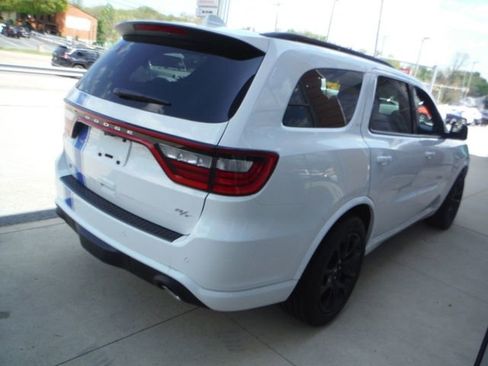 Used 2022 Dodge Durango R/T w/ Tow 'N Go Package AWD/4WD image 13