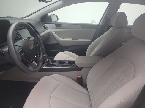 Used 2016 Hyundai Sonata SE FWD image 17