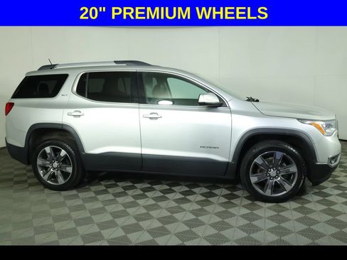 Used 2019 GMC Acadia SLT FWD image 9