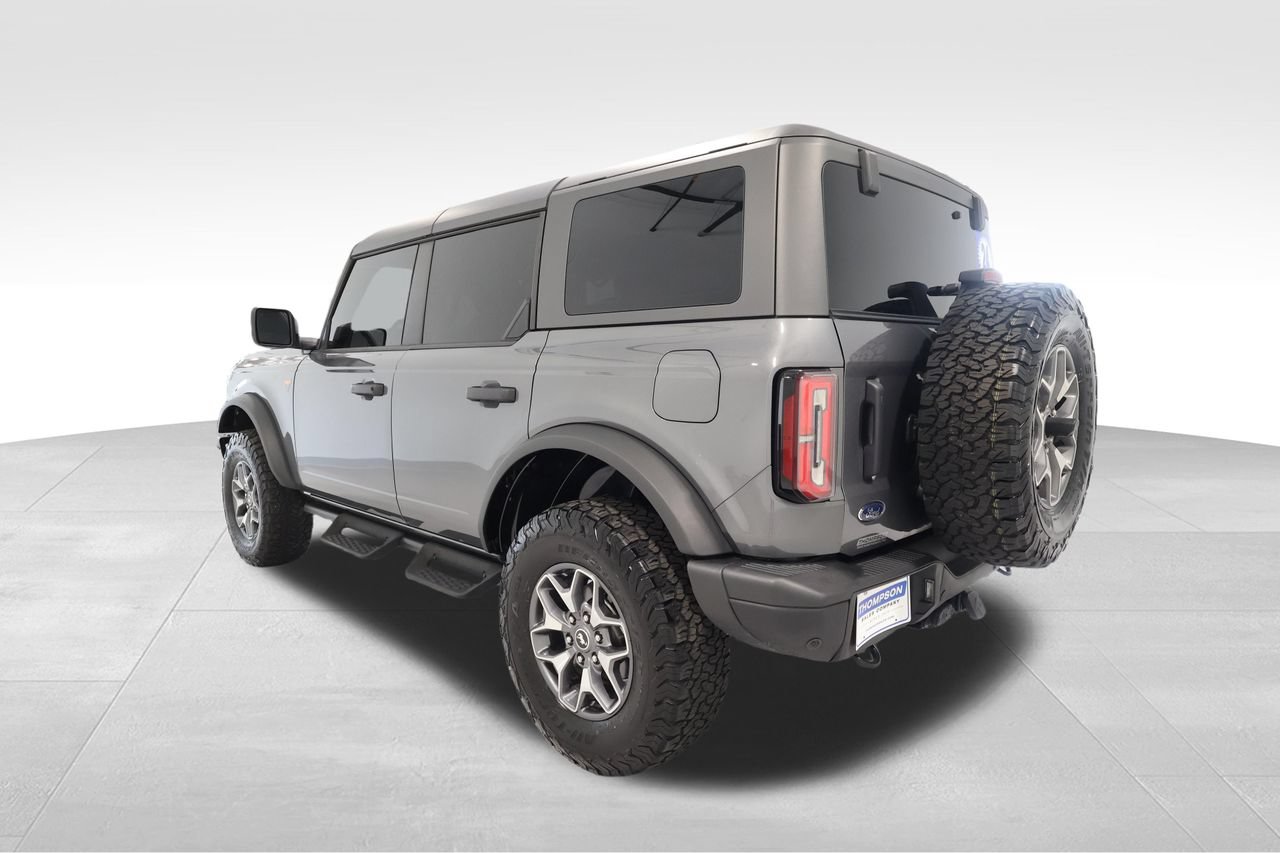 Used 2024 Ford Bronco Badlands AWD/4WD image 2