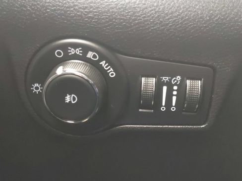 Used 2024 Jeep Compass Limited AWD/4WD image 27