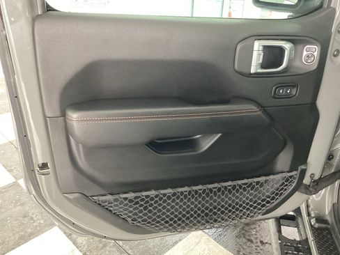 Used 2021 Jeep Gladiator Mojave image 24