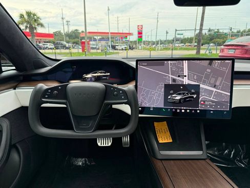Used 2022 Tesla Model S AWD/4WD image 19
