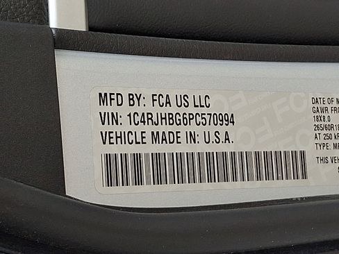 Certified 2023 Jeep Grand Cherokee Limited AWD/4WD image 25