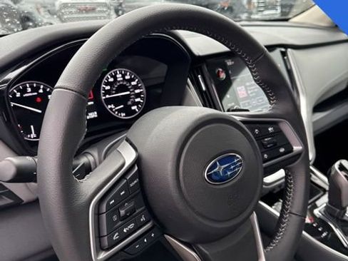 Used 2025 Subaru Outback Premium image 11