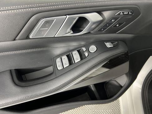 Used 2020 BMW X7 xDrive40i w/ Premium Package image 18