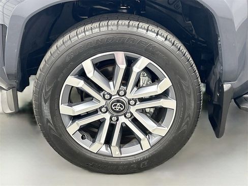 Used 2025 Toyota 4Runner Limited image 30