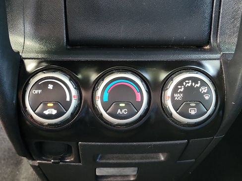 Used 2004 Honda CR-V LX image 24