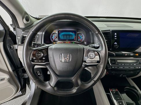 Used 2019 Honda Pilot Touring image 13