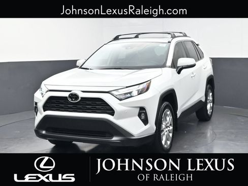 Used 2025 Toyota RAV4 XLE Premium w/ Weather Package FWD image 5