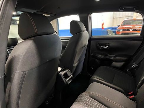 Used 2025 Honda HR-V Sport image 17