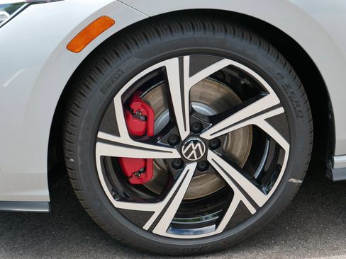 New 2025 Volkswagen GTI SE image 4