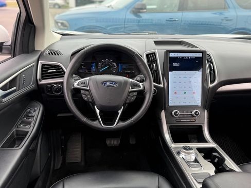 Certified 2024 Ford Edge SEL w/ Convenience Package AWD/4WD image 5