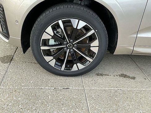 New 2026 Volvo XC60 T8 Plus w/ Protection Package Premier AWD/4WD image 12
