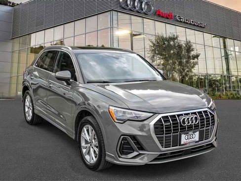 Used 2021 Audi Q3 2.0T Premium w/ Convenience Package image 5