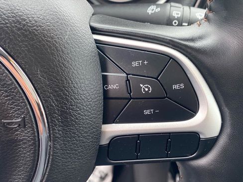 Used 2020 Jeep Compass Limited image 13