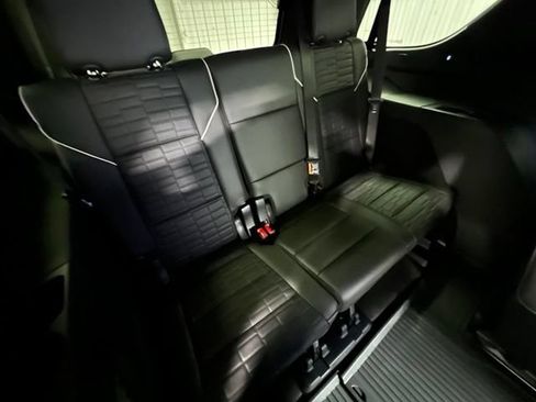 Used 2025 Cadillac Escalade Sport Platinum AWD/4WD image 23