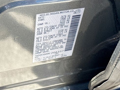 Used 2024 Nissan Pathfinder Platinum FWD image 45