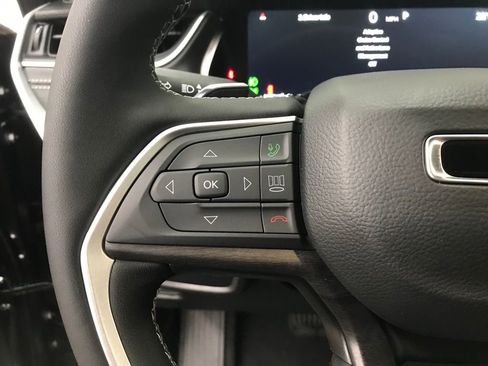 New 2025 Jeep Grand Cherokee Limited image 15