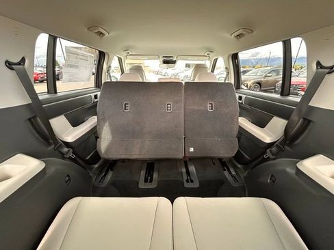 New 2026 Hyundai Santa Fe SE image 36