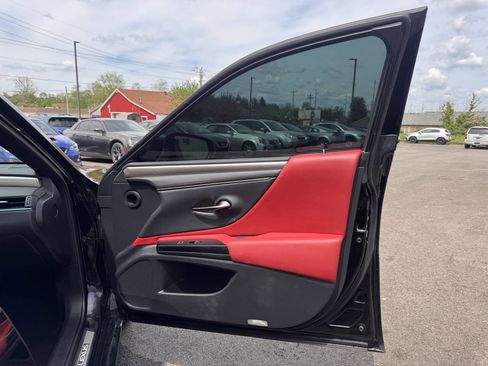 Used 2022 Lexus ES 350 F Sport image 19