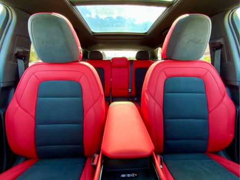 New 2025 Chevrolet Blazer EV RS image 32