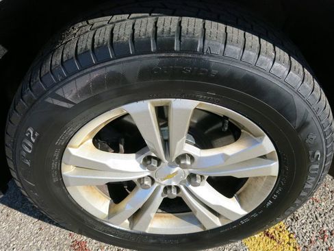 Used 2014 Chevrolet Equinox LS image 32